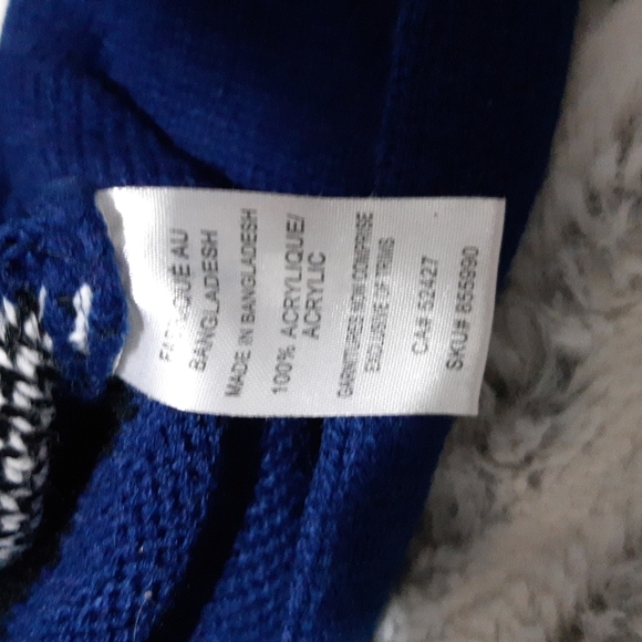 Ladies  Christmas Sweater - Picture 5 of 5